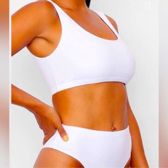 Frederick’s of Hollywood Vedra Bikini Swim Set White High Leg Hip Cheeky NWT - Picture 3 of 8